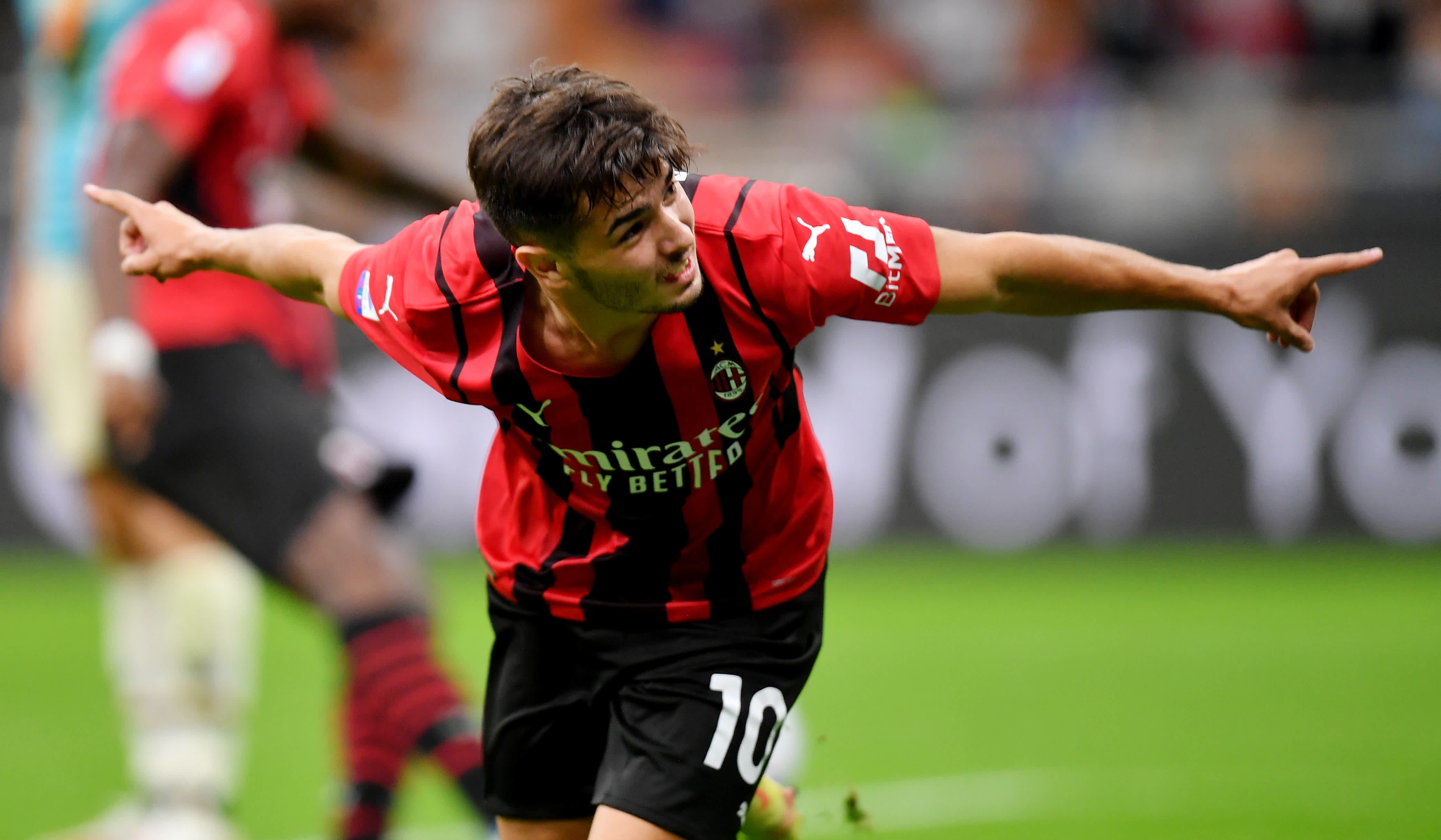 -关于热那亚主帅因失利下课，球队陷入危机的信息