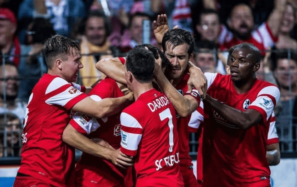 开云体育入口-柏林联队奋勇拼搏，德甲冠军奖杯已在望的简单介绍