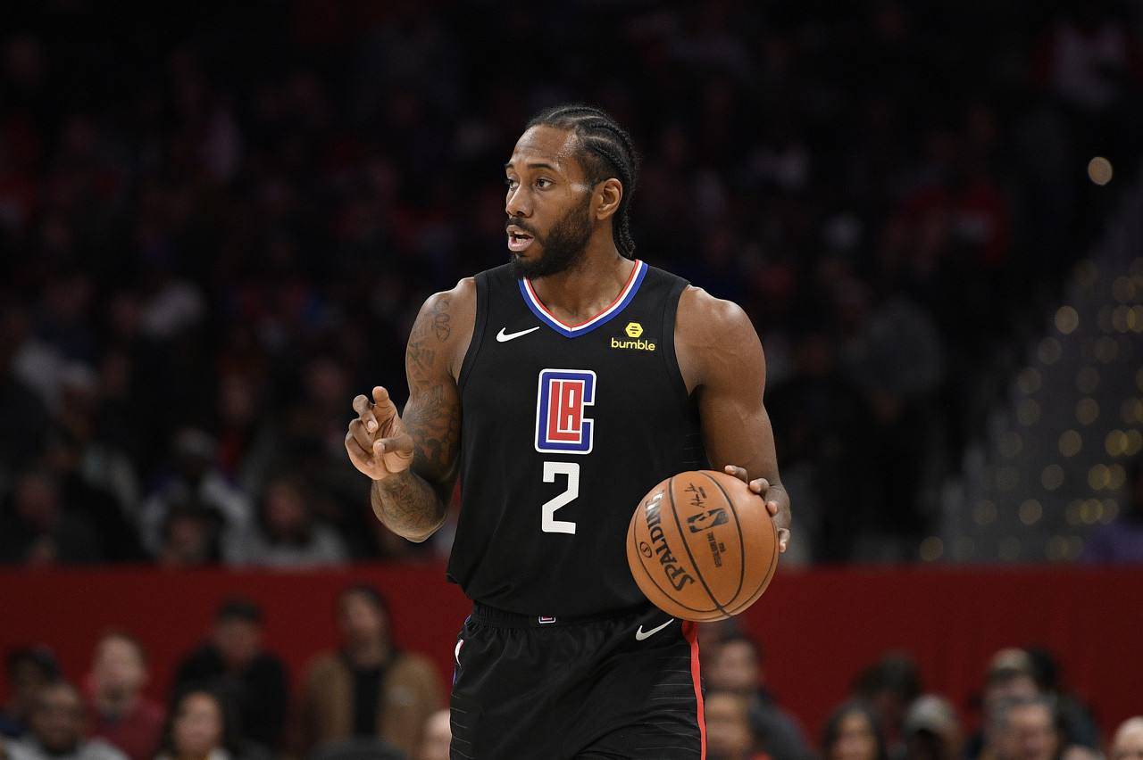 雄鹿大将字母哥莱昂纳德迎来球队新生力量的简单介绍 雄鹿大将字母哥莱昂纳德迎来球队新生力量的简单介绍