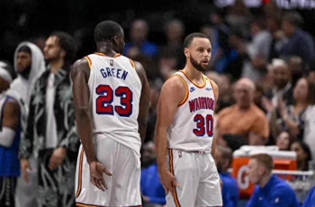 开云官网-篮网主场惜败黄蜂，痛失胜利机会的简单介绍