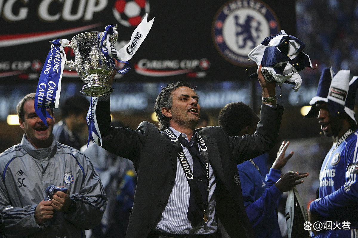 开云官网-国际足球转会市场再度掀起波澜