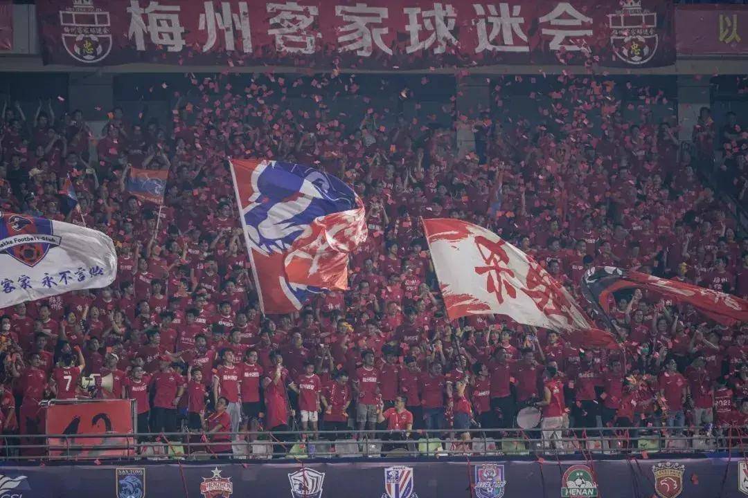 开云体育官方网站-冲刺夺冠备战，中超球队雄心壮志的简单介绍