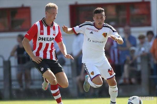 阿贾克斯攻击胜利,主场席卷对手的简单介绍 阿贾克斯攻击胜利,主场席卷对手的简单介绍