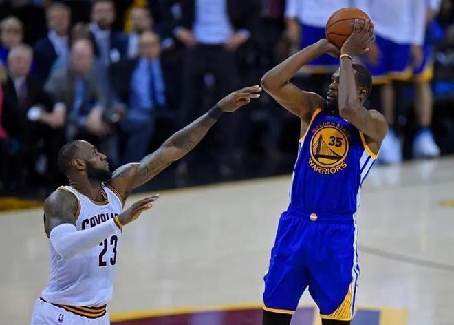 开云体育app-黑贝连砍两双，开拓者客场轻取水花兄弟的简单介绍