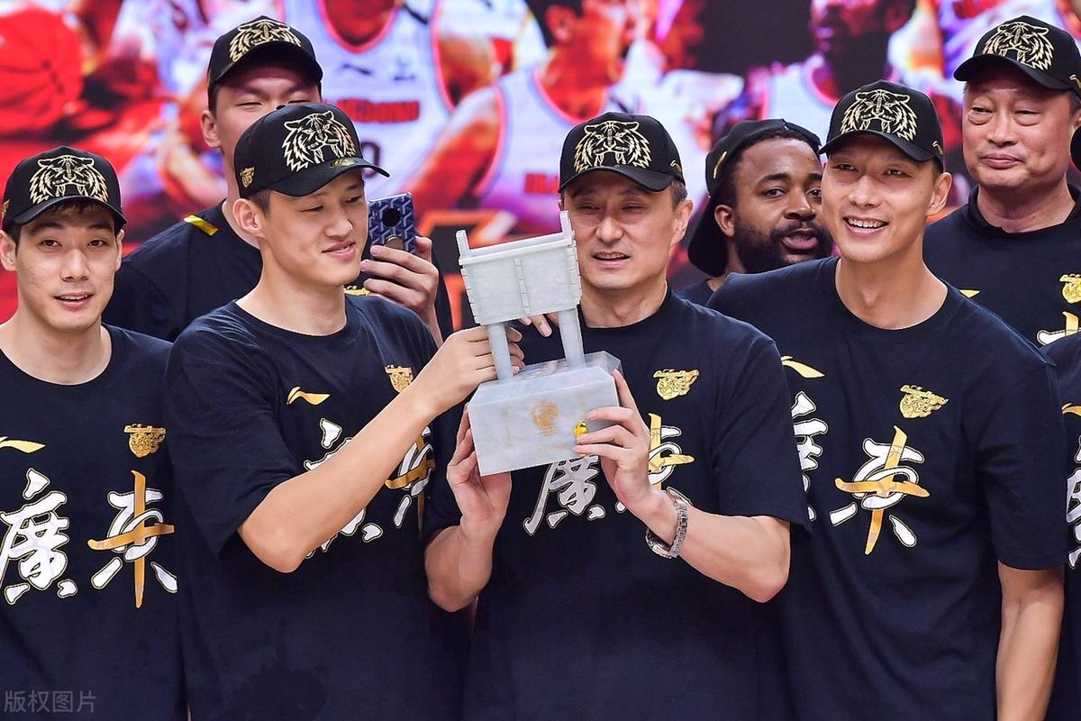 开云官网-广东队力克对手，继续稳坐常规赛第二