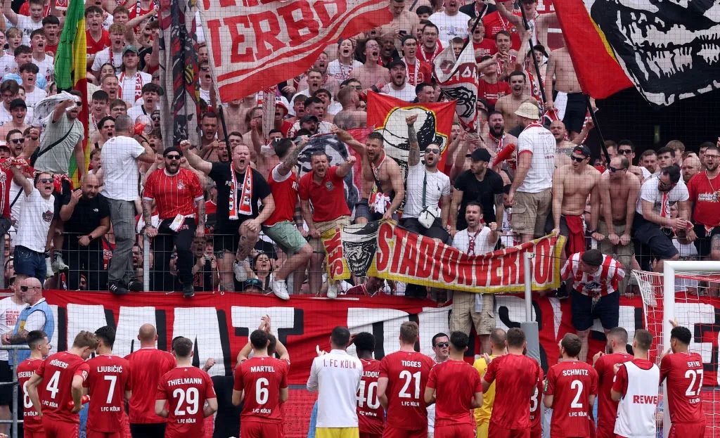 包含拜仁慕尼黑客场获胜,继续扩大领先优势的词条 包含拜仁慕尼黑客场获胜,继续扩大领先优势的词条