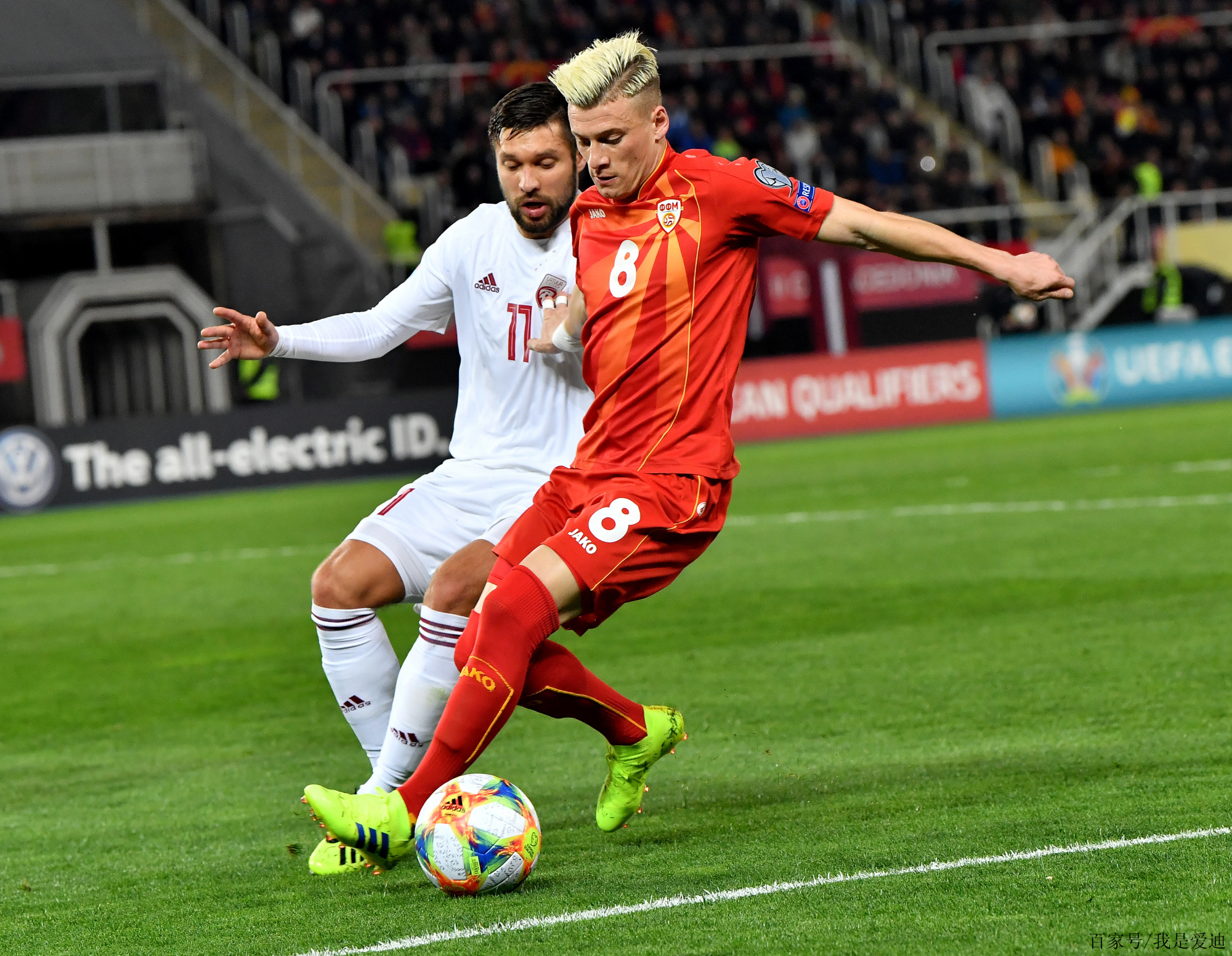 荷兰队大比分击败乌克兰,晋级 荷兰队大比分击败乌克兰,晋级