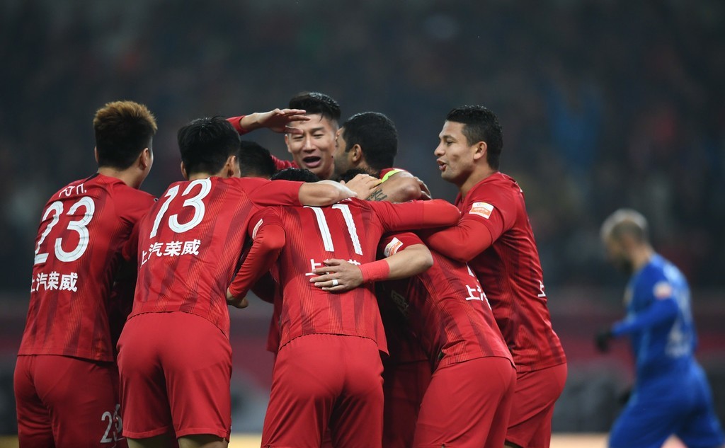 开云体育app-苏宁险胜，三分震撼全场！的简单介绍