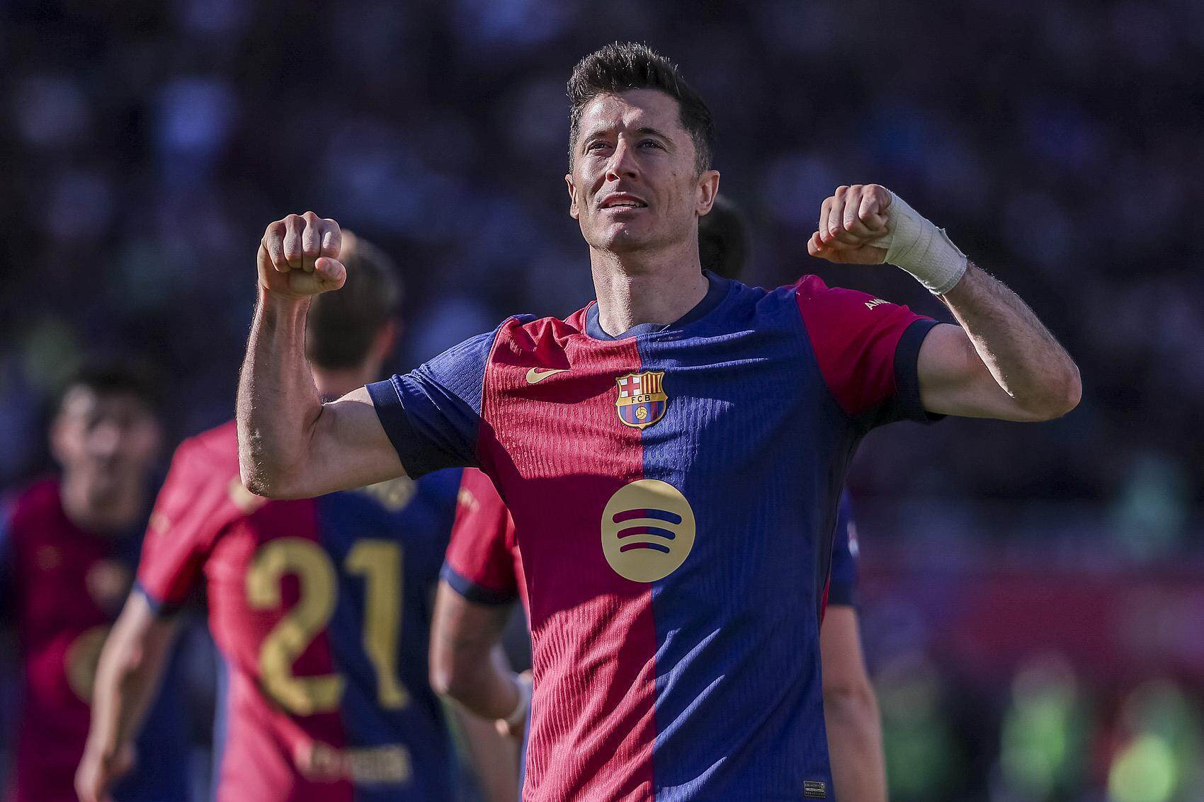 开云体育APP下载-巴萨绝杀拜仁，莱万乌龙送礼西甲的简单介绍