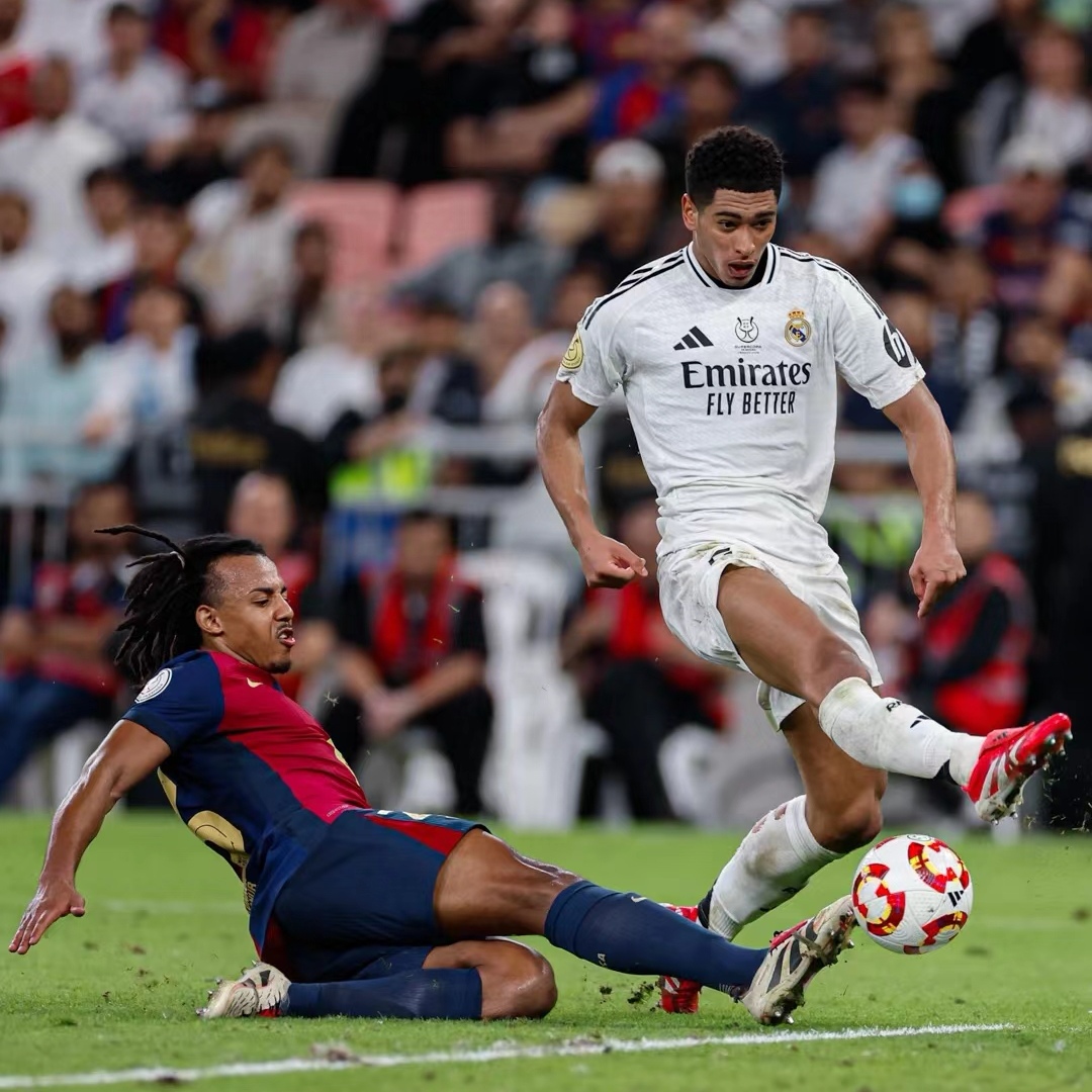 开云体育app-巴萨轻取西班牙，C罗关键助攻英超