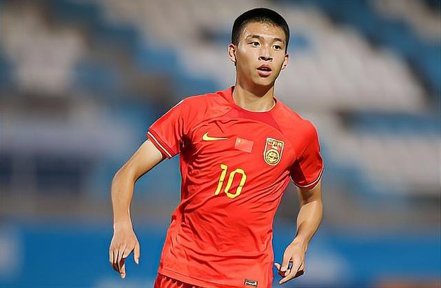 中国足球协会公布新任国家队主帅姓名的简单介绍 中国足球协会公布新任国家队主帅姓名的简单介绍