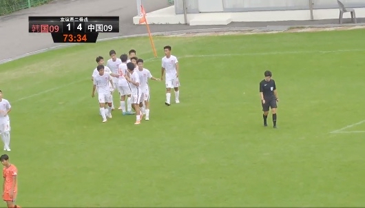 韩国足球队在重要比赛中展现出色表现