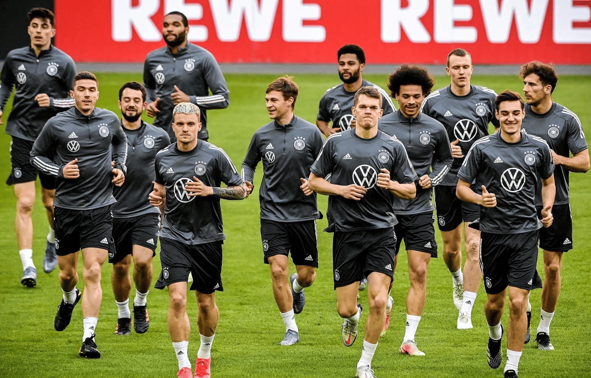 开云体育下载-德国队做客葡萄牙，力争晋级关键比赛的简单介绍