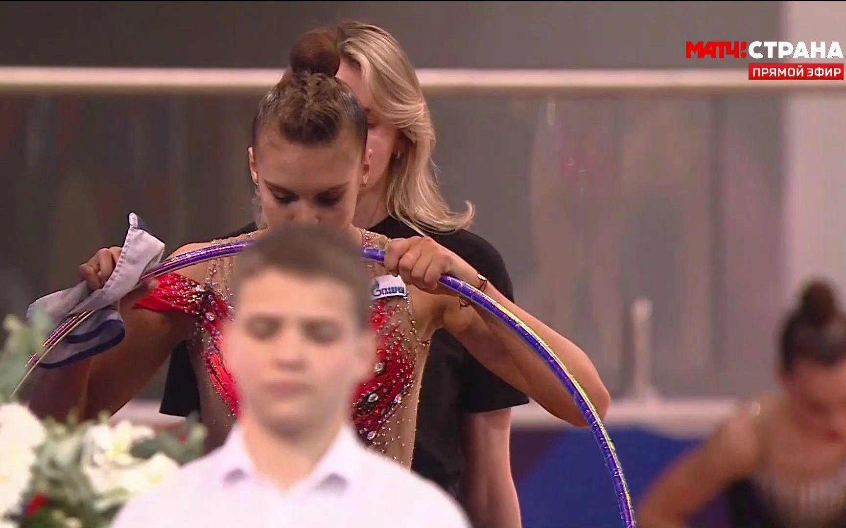 俄罗斯女子体操队实力超群,勇夺金牌的简单介绍 俄罗斯女子体操队实力超群,勇夺金牌的简单介绍