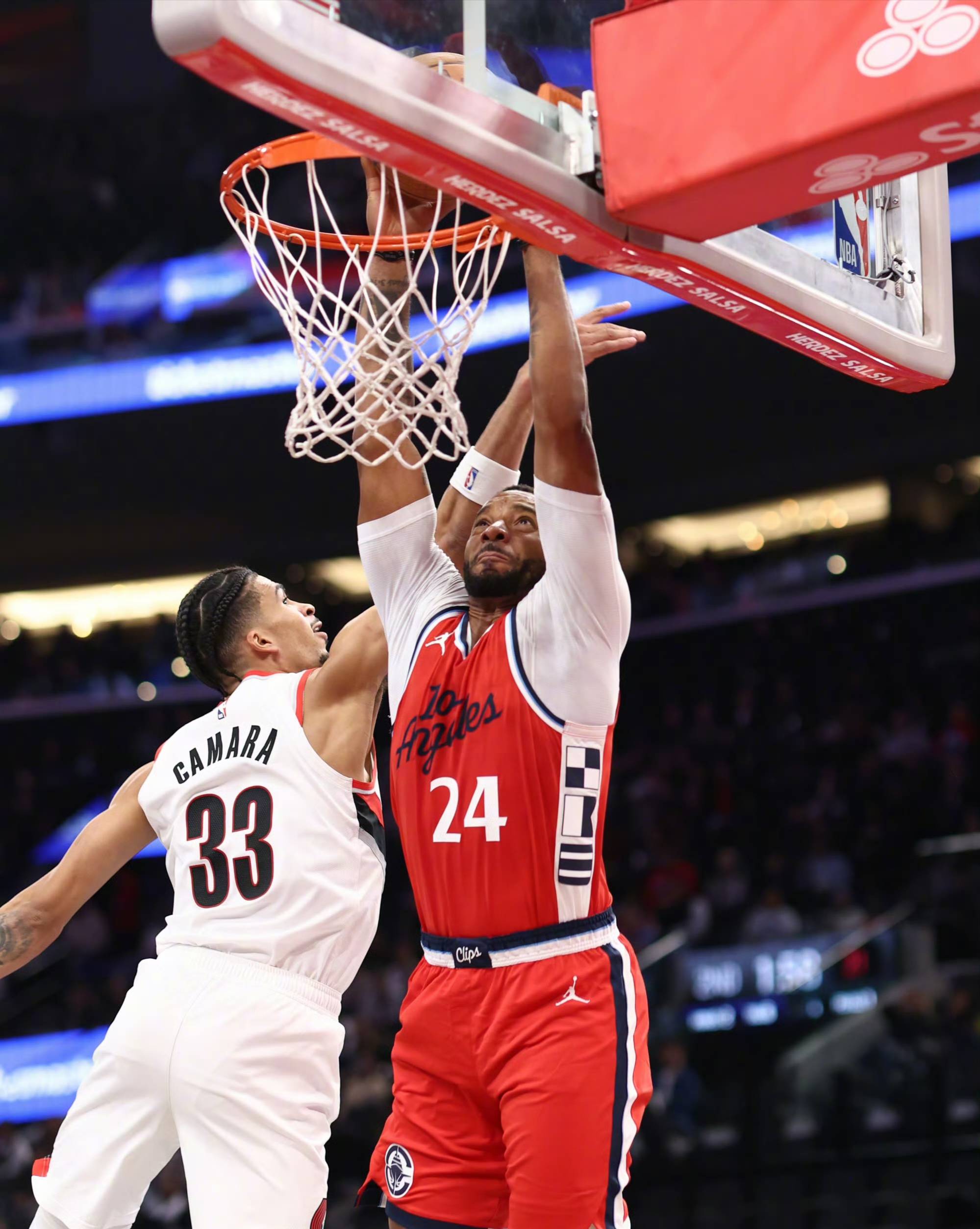 开云体育-快船擒下尼克斯，豪取七连胜