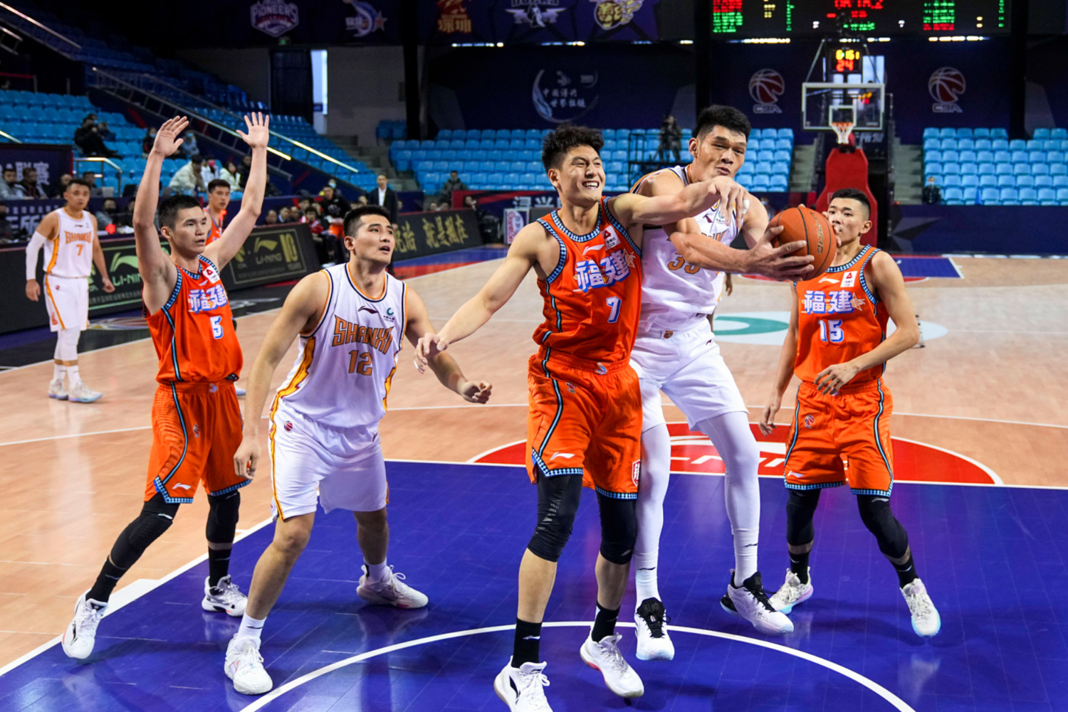 包含福建队绝杀青岛队,范弗利特状态火热的词条 包含福建队绝杀青岛队,范弗利特状态火热的词条