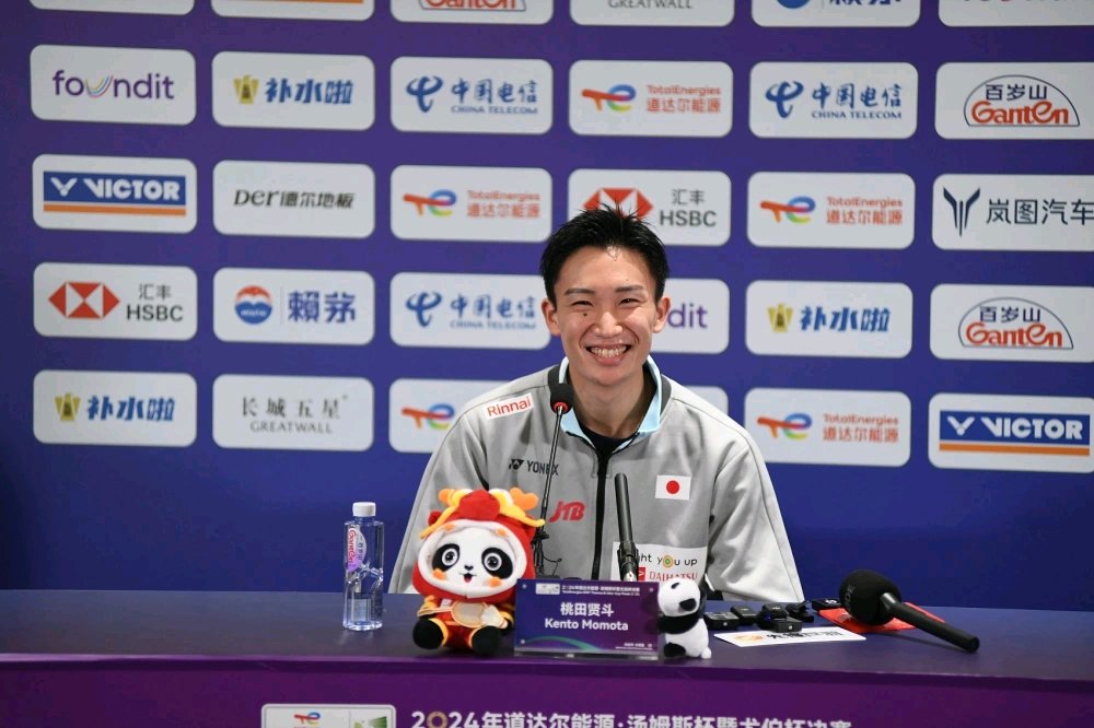 日本队险胜印度队,桃田贤斗点燃赛场 日本队险胜印度队,桃田贤斗点燃赛场