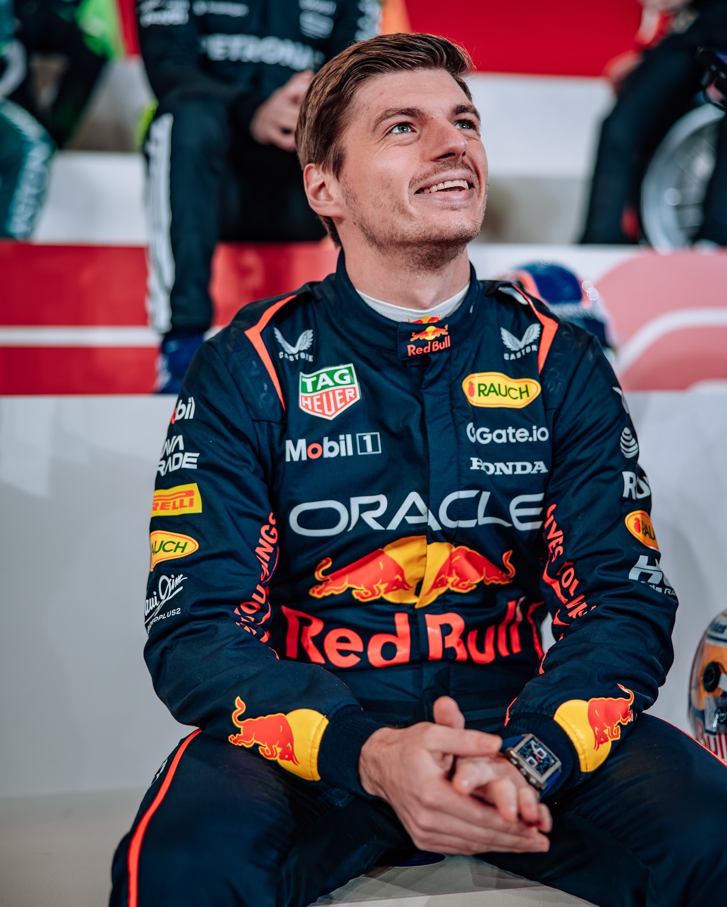 迈凯伦绝杀雷诺车队，汉密尔顿扛起全队