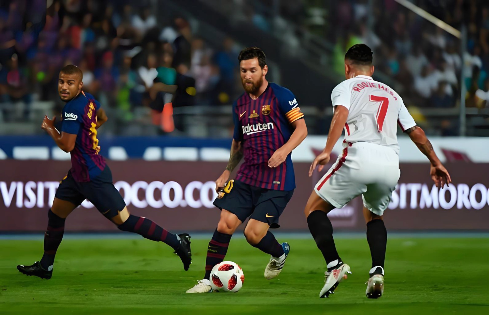 梅西登陆巴黎,国际足球震撼全场 梅西登陆巴黎,国际足球震撼全场