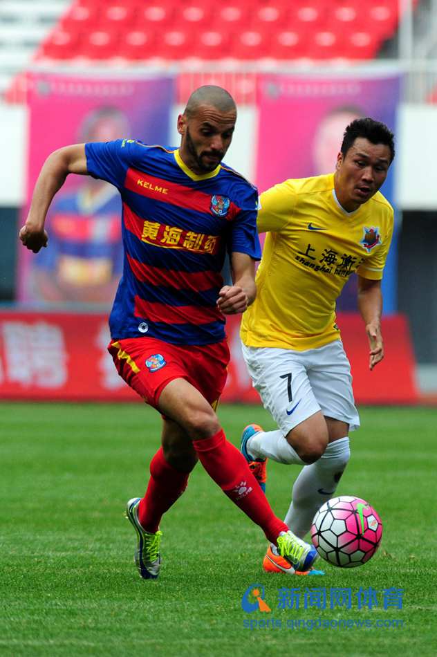 开云下载-阿贾克斯攻势凶猛，主场大胜领跑小组积分