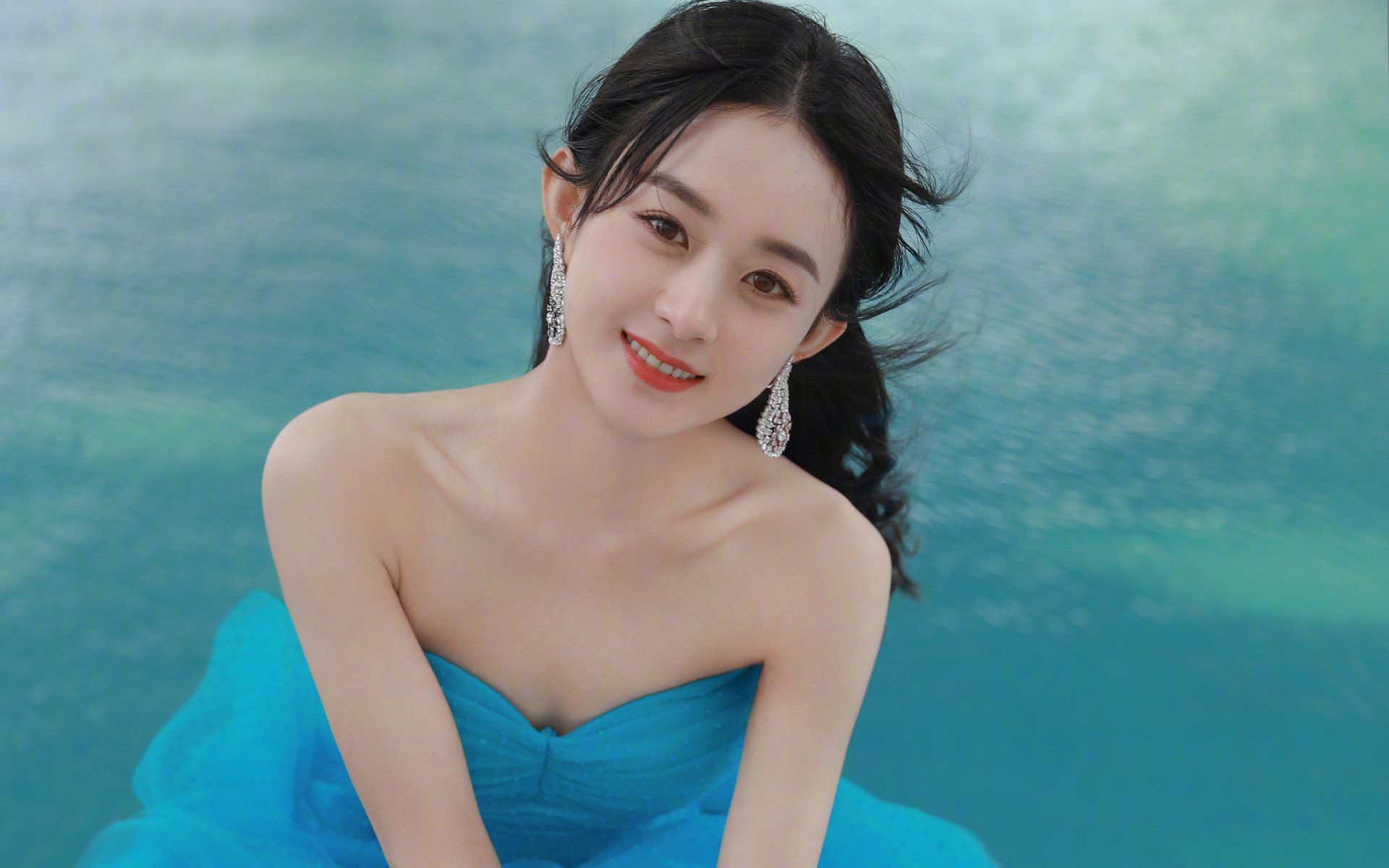 AC米兰欧战斩落丹麦劲旅，阿劳霍连续得分拉开差距助球队锁定胜局