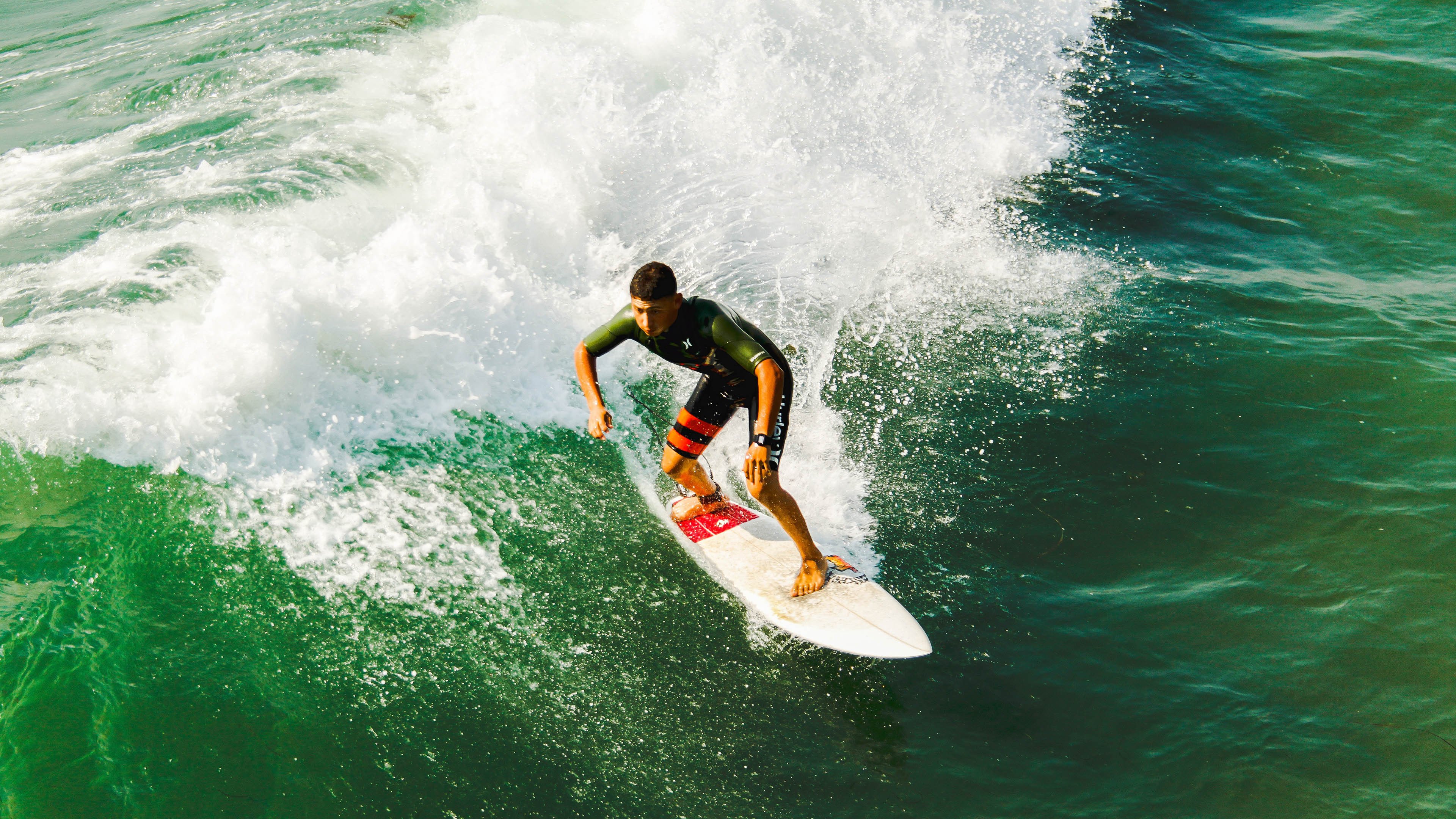 双重博弈，从波斯湾到加勒比海的关键先生