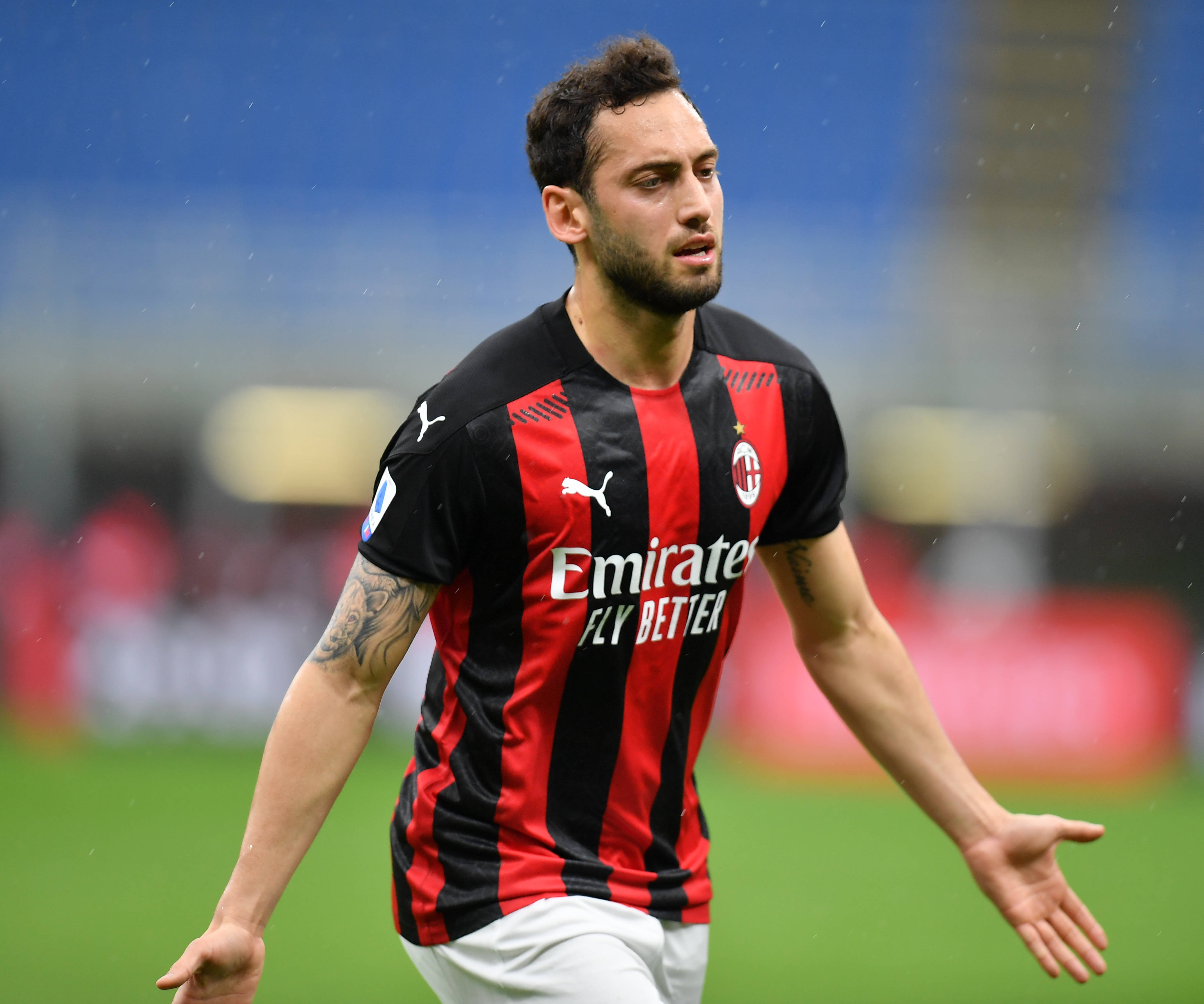 年度焦点之战焦点战，那不勒斯带走比利时